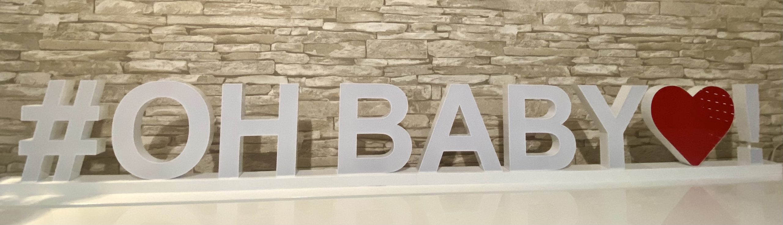 Dekorative Aufschrift OH BABY